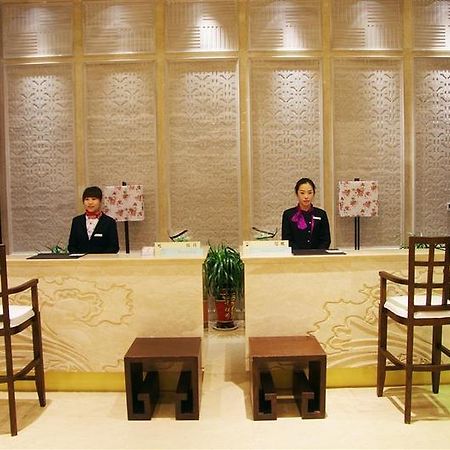 Royal Run Hotel Liaocheng Екстериор снимка