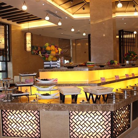 Royal Run Hotel Liaocheng Ресторант снимка